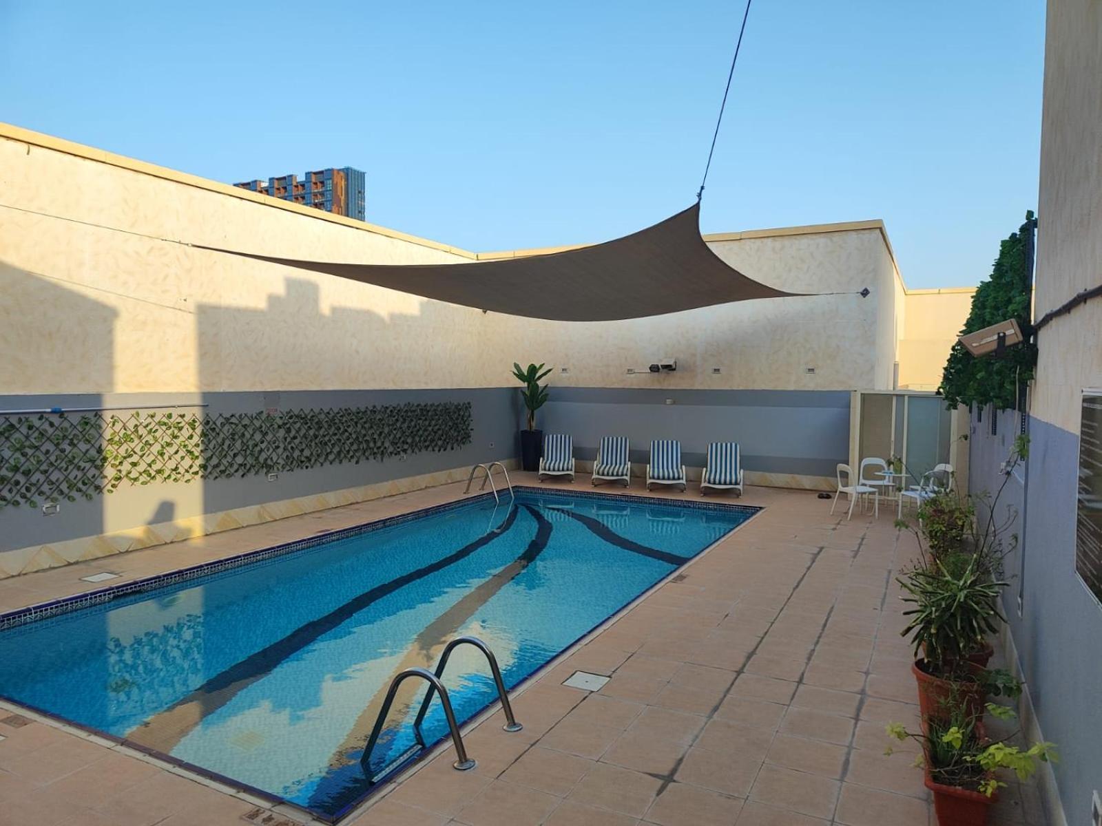 Al Raya Hotel Apartments Dubaj Exteriér fotografie