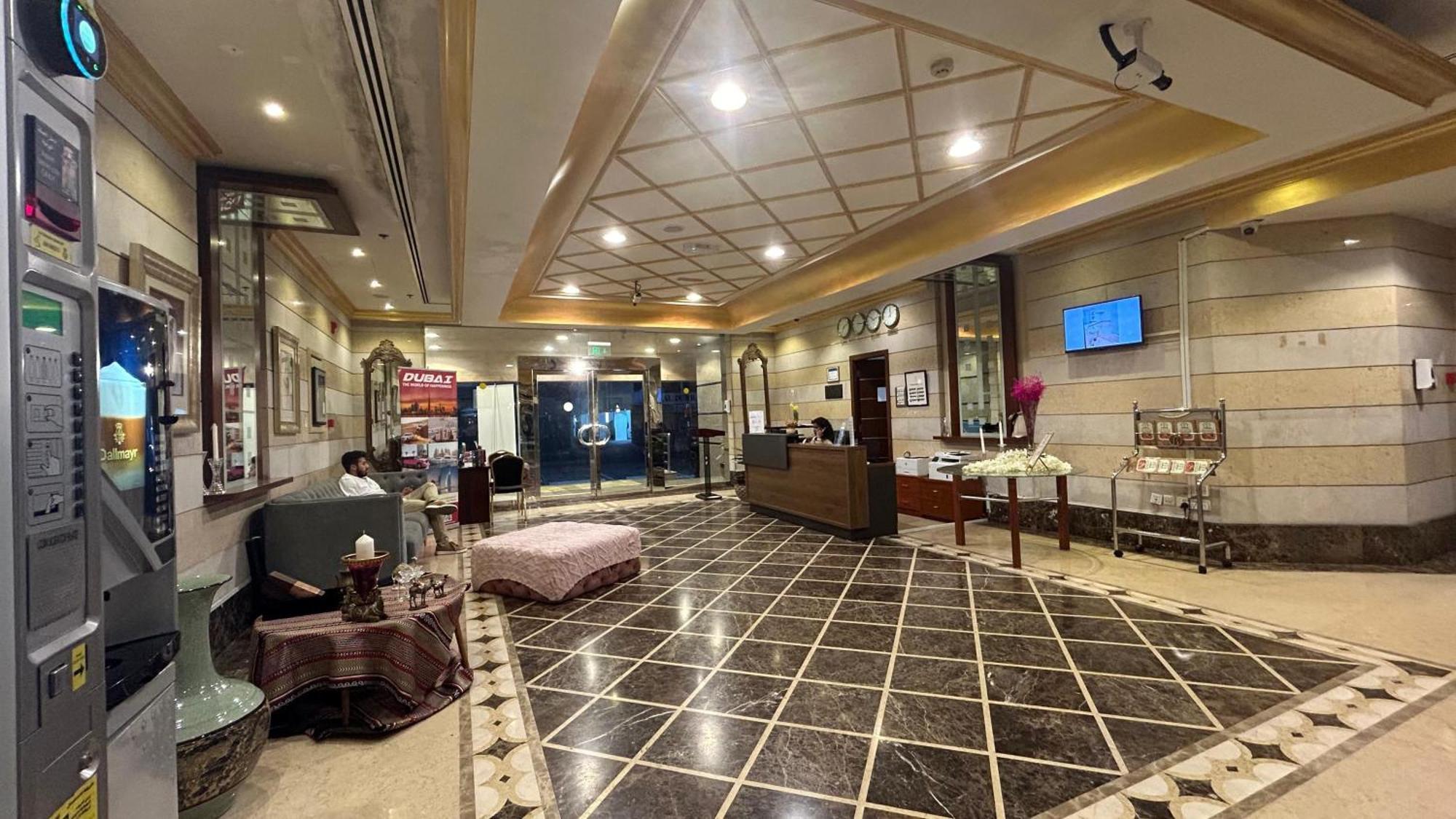 Al Raya Hotel Apartments Dubaj Exteriér fotografie
